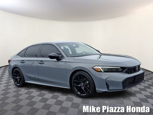 Used 2025 Honda Civic Sport image 1