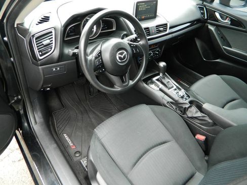Used 2016 MAZDA MAZDA3 i Sport FWD image 11