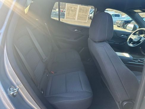 Used 2025 Chevrolet Equinox LT image 19