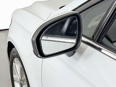 Used 2020 Ford Fusion SE image 23