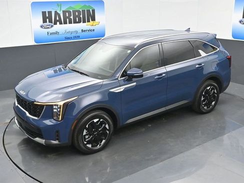 Used 2025 Kia Sorento S FWD image 23