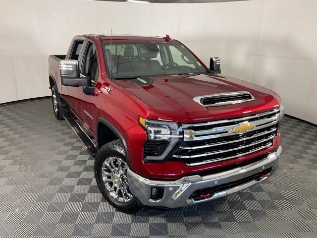 Used 2026 Chevrolet Silverado 2500 LTZ w/ LTZ Plus Package AWD/4WD image 44