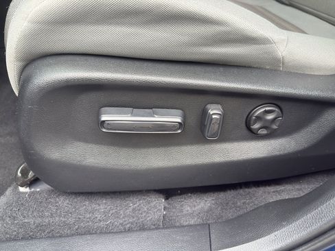Used 2020 Honda CR-V EX image 11