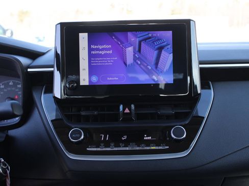 Used 2023 Toyota Corolla LE image 12