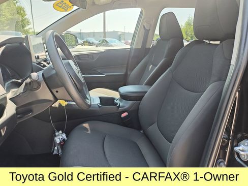 Certified 2025 Toyota RAV4 LE AWD/4WD image 11