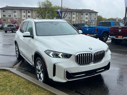 Used 2024 BMW X5 xDrive40i w/ Premium Package AWD/4WD image 7