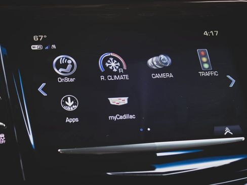 Used 2018 Cadillac Escalade Luxury AWD/4WD image 21