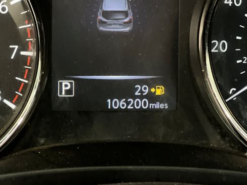 Used 2017 Nissan Rogue Sport SL FWD image 27