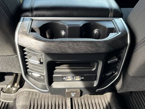 Used 2020 RAM 2500 Big Horn w/ Level 2 Equipment Group AWD/4WD image 20