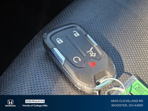 Used 2024 GMC Terrain SLT AWD/4WD image 36