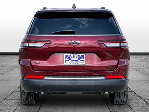New 2026 Jeep Grand Cherokee L Limited w/ Limited Altitude Package AWD/4WD image 4