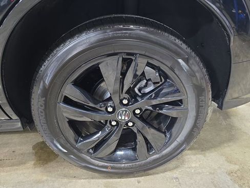 Used 2024 Buick Encore GX Sport Touring image 32