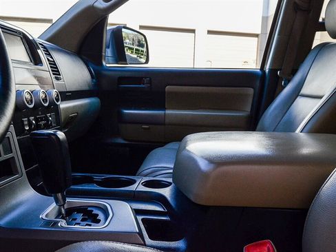 Used 2013 Toyota Sequoia SR5 image 30