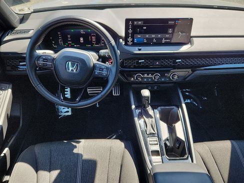 Used 2023 Honda Accord Sport image 11