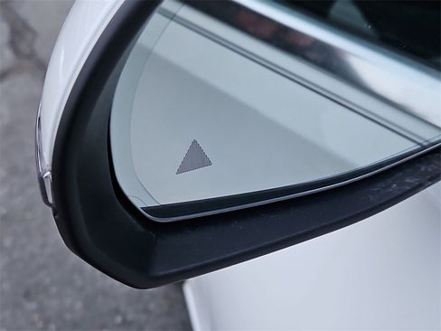 Used 2024 Mercedes-Benz C 300 4MATIC Sedan w/ Exclusive Trim Package image 25