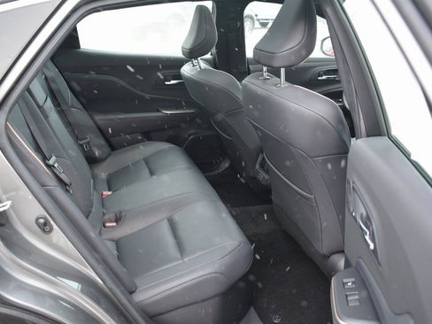 Used 2023 Toyota Crown Limited w/ Advanced Technology Package image 24