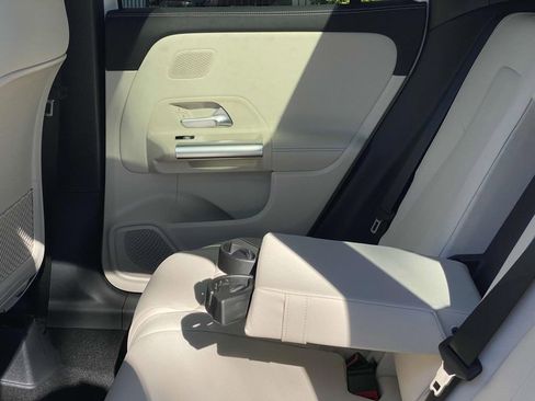 Used 2025 Mercedes-Benz GLA 250 image 19