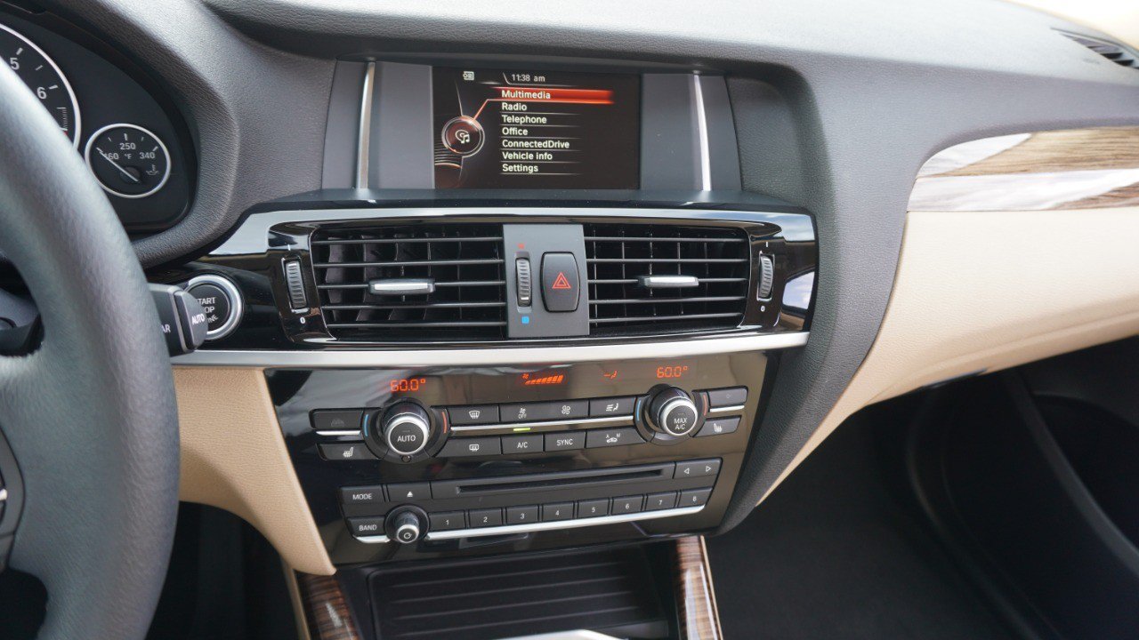 Used 2017 BMW X3 sDrive28i RWD image 14