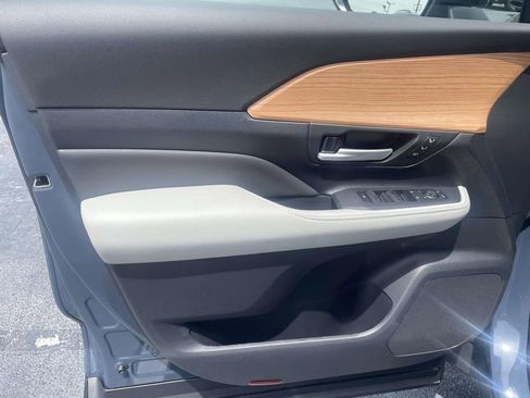New 2026 Toyota Grand Highlander AWD image 14