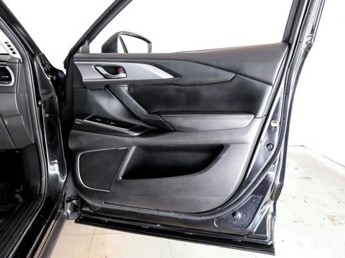 Used 2018 MAZDA CX-9 Touring w/ Touring Premium Package image 42