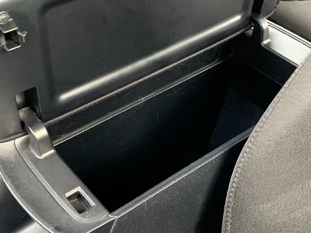 Used 2019 Toyota Prius LE w/ Carpet Mat Package AWD/4WD image 10