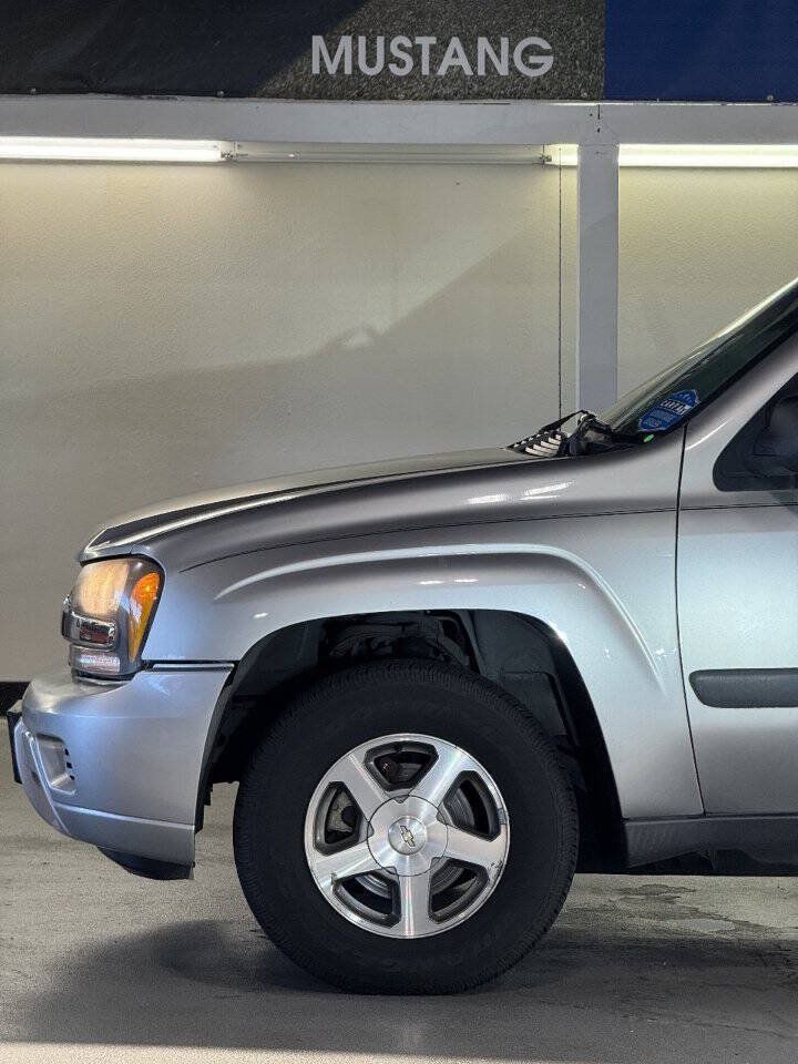 Used 2005 Chevrolet TrailBlazer LS AWD/4WD image 16