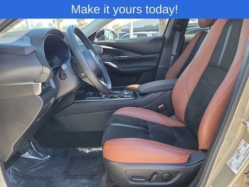 Used 2024 MAZDA CX-30 Carbon image 2