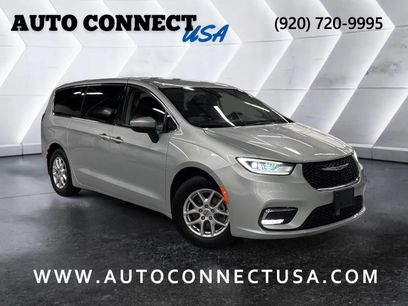 Used 2023 Chrysler Pacifica Touring-L