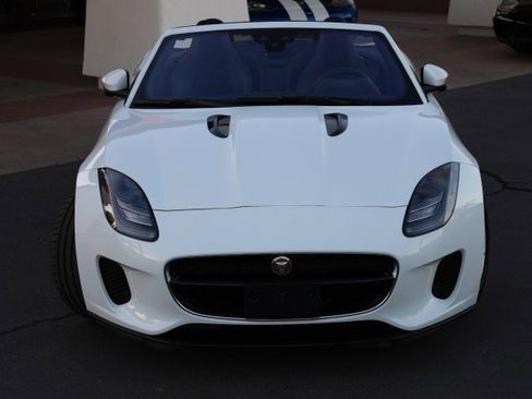 Used 2020 Jaguar F-TYPE Convertible image 8