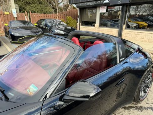 Used 2022 Porsche 911 Targa 4S w/ Premium Package image 13