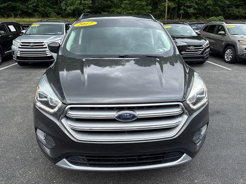 Used 2017 Ford Escape SE w/ Equipment Group 201A AWD/4WD image 8