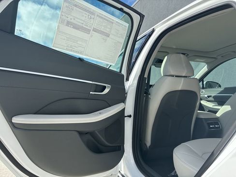 New 2026 Hyundai Sonata Limited FWD image 13