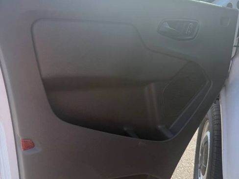 Used 2022 Ford Transit 250 Medium Roof RWD image 3