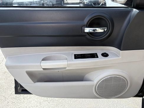 Used 2007 Dodge Charger R/T RWD image 10