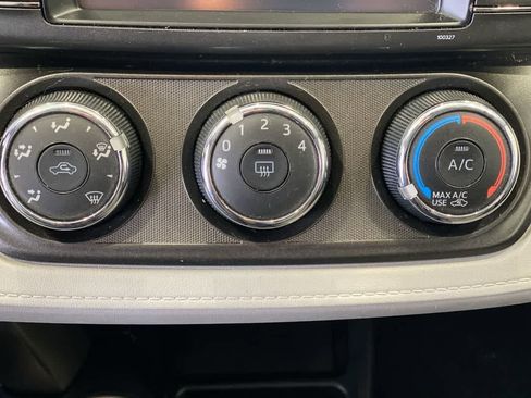 Used 2015 Toyota RAV4 LE image 21