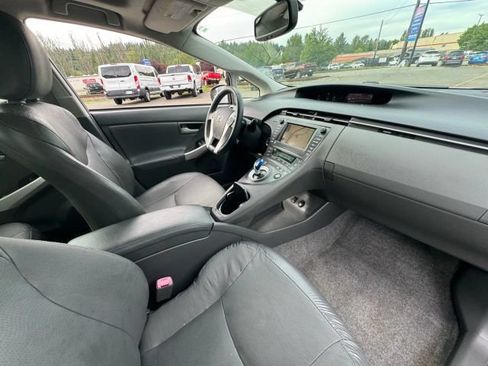 Used 2010 Toyota Prius Five FWD image 17