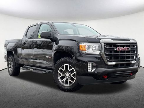 Used 2022 GMC Canyon AT4 image 2