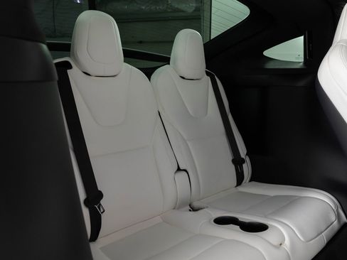 Used 2020 Tesla Model X Long Range image 28