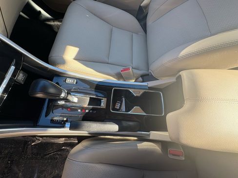 Used 2016 Honda Accord EX-L image 15