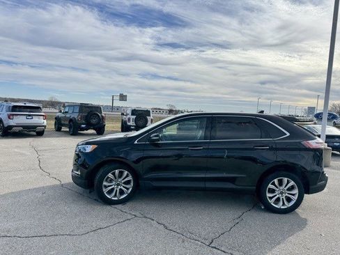 Used 2024 Ford Edge Titanium image 5