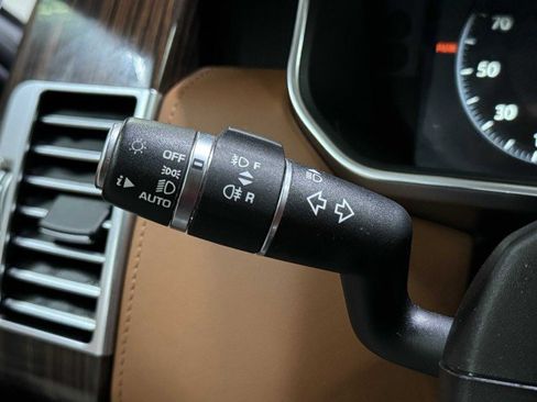 Used 2017 Land Rover Range Rover Autobiography image 34