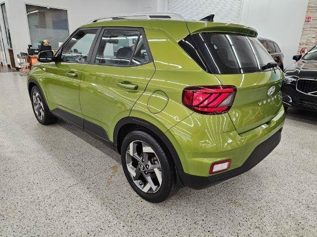 Used 2021 Hyundai Venue SEL FWD image 6