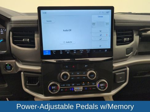 Certified 2024 Ford Expedition Max XLT image 31