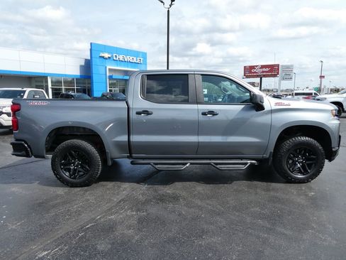 Used 2021 Chevrolet Silverado 1500 LT Trail Boss w/ Convenience Package II image 4