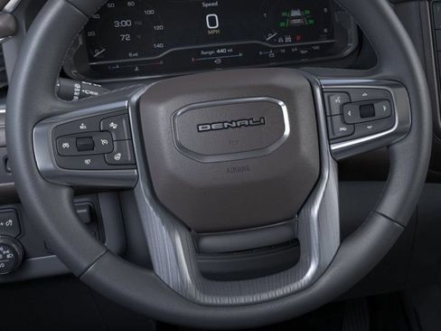 Used 2024 GMC Yukon XL Denali w/ Advanced Technology Package RWD image 19