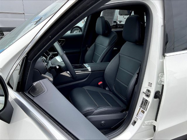 Used 2026 Mercedes-Benz GLC 300 4MATIC image 23