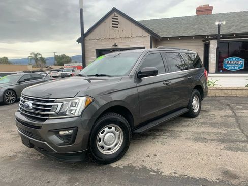 Used 2018 Ford Expedition XL w/ Fleet Convenience Package image 2