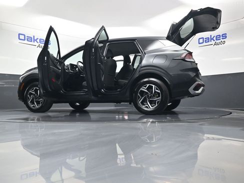 Certified 2024 Kia Sportage LX image 59