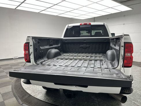 Used 2016 Chevrolet Silverado 2500 High Country w/ Duramax Plus Package image 32