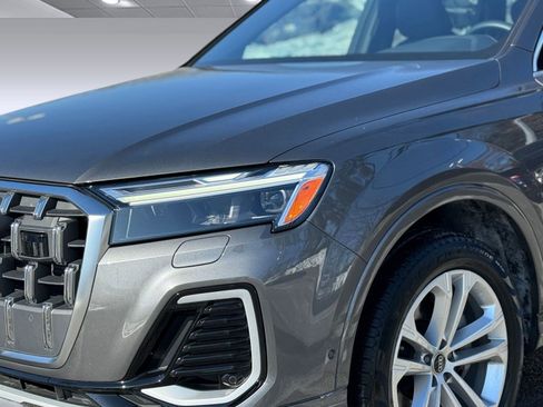 Certified 2025 Audi Q7 2.0T Premium w/ Convenience Package image 11